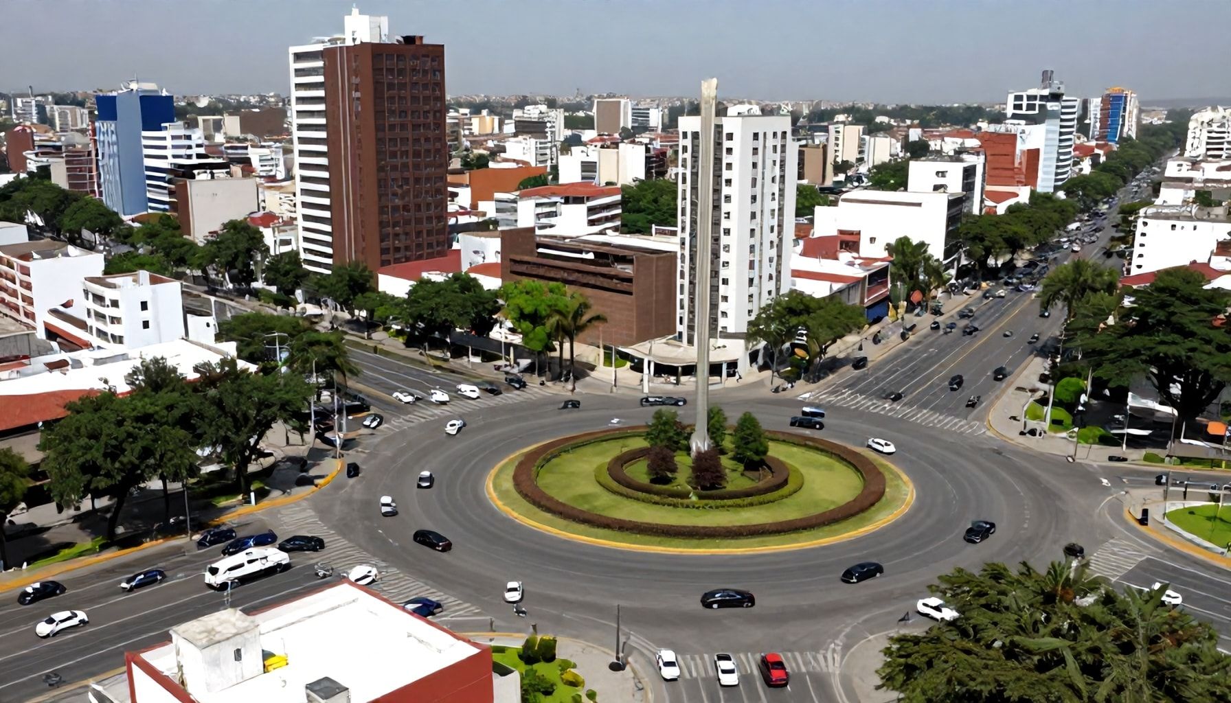 Así ha evolucionado la Glorieta a lo largo de los años: un viaje en el tiempo*