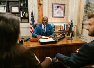 Celebran el Día del Abogado con 100 horas de asesoría gratuita