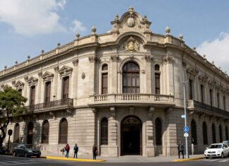 Explora el encanto histórico de Metro San Cosme