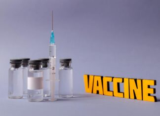 Gobierno aprueba aplicación de tercera dosis de vacuna contra COVID-19