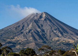 Descubre la majestuosidad del Pico de Orizaba: Aventura y Naturaleza