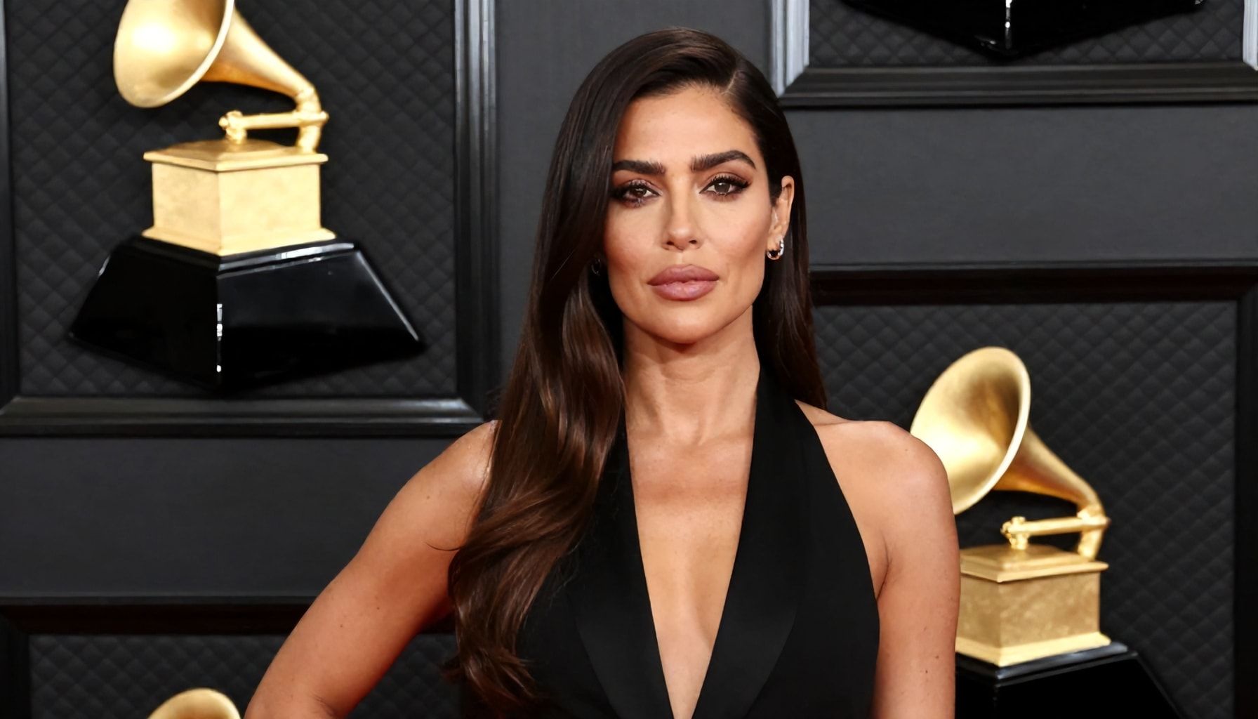 Por qué el estilo de Bianca Censori en los Grammys es un fenómeno cultural