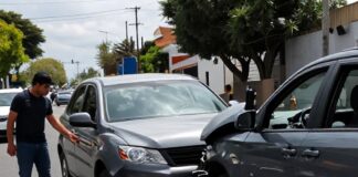 Trágico accidente deja 3 heridos en Avenida 5 de Mayo tras choque múltiple