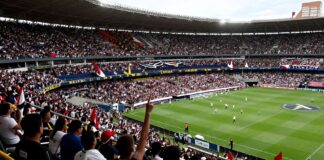 Boca y River chocan en un Superclásico con 50.000 espectadores en La Bombonera