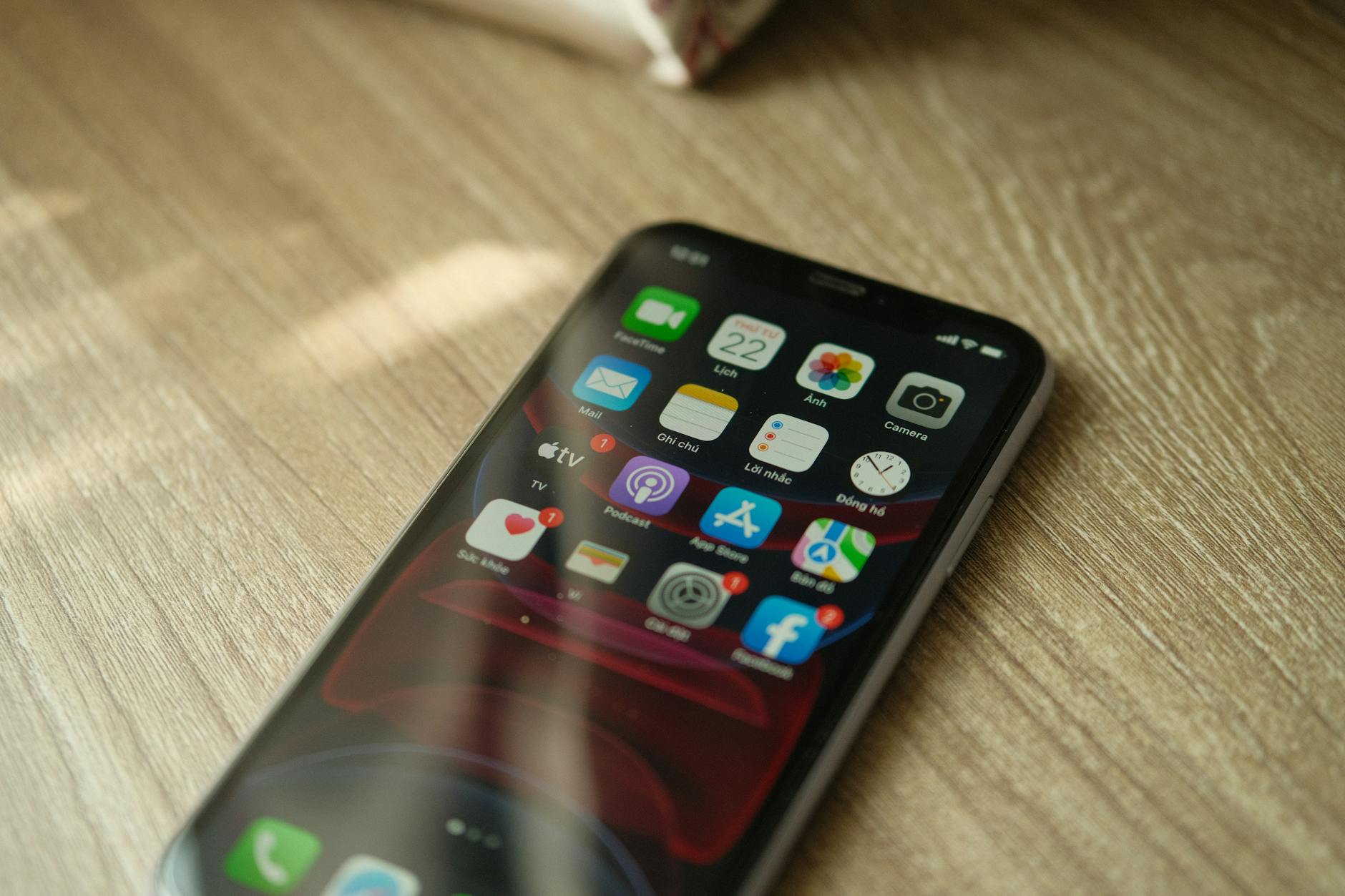 Cómo iOS 17.5 revitalizó su rendimiento y demanda