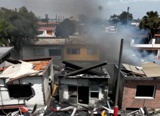 Incendio en Cuajimalpa deja 3 viviendas afectadas y 15 familias damnificadas