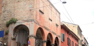 Gol de Leão al 89’ salva al Milan en un San Siro vibrante contra el Bologna