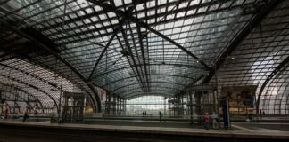 Plataforma Nacional de Transparencia revela 12 mil contratos públicos sin justificar en 2024