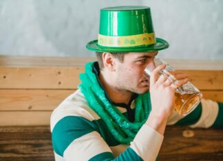 El santoral católico de hoy 10 de agosto honra a san Lorenzo y otros 6 santos