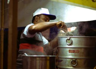 5 taquerías con tamales oaxaqueños auténticos a menos de 10 km de tu ubicación