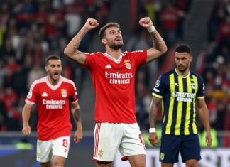 Benfica remonta con dos goles en el minuto 85 para vencer 3-2 al Fenerbahçe en Champions