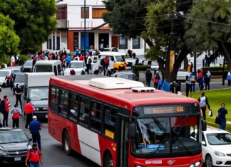 Protestas masivas paralizan el Parque Central de Tuxtla Gutiérrez tras aumento del 15% en pasajes urbanos