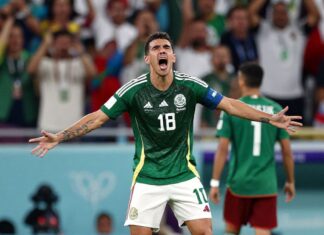 México remonta con gol de Lozano al 90+5 y vence 2-1 a Arabia Saudita