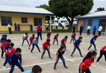 La Super Escuela de Héroes forma a 200 niños en habilidades reales de emergencia Home